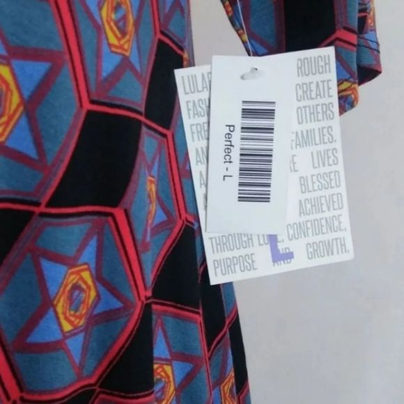 NWT Lularoe L Perfect T! Stars hexagon - Picture 3 of 5